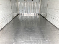 いすゞエルフ冷凍車（冷蔵車）小型（2t・3t）[写真15]