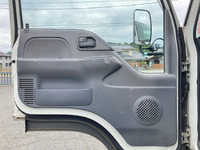 いすゞエルフ冷凍車（冷蔵車）小型（2t・3t）[写真28]