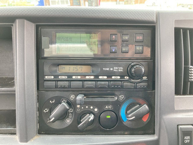 いすゞエルフ冷凍車（冷蔵車）小型（2t・3t）[写真37]