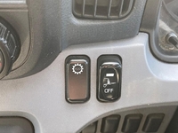 三菱ふそうキャンターアルミバン小型（2t・3t）[写真16]