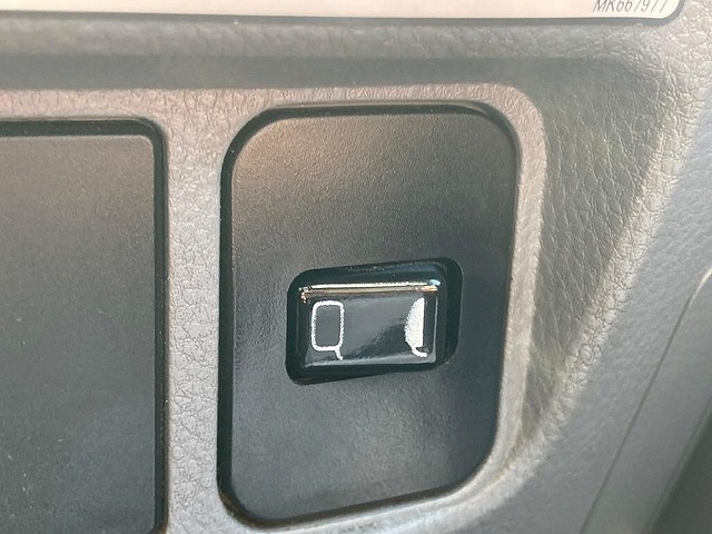 三菱ふそうキャンターアルミバン小型（2t・3t）[写真18]