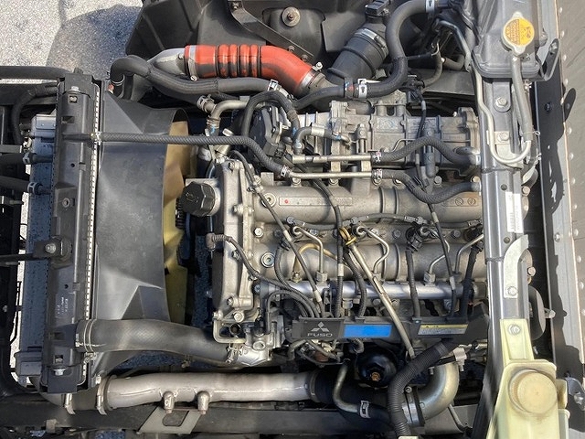 三菱ふそうキャンターアルミバン小型（2t・3t）[写真22]