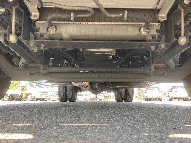 三菱ふそうキャンターアルミバン小型（2t・3t）[写真28]