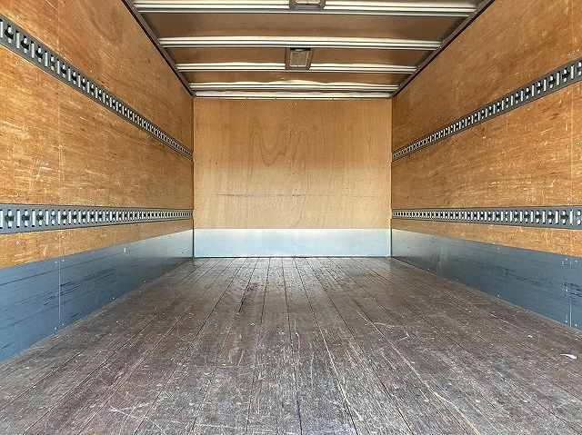 三菱ふそうキャンターアルミバン小型（2t・3t）[写真08]