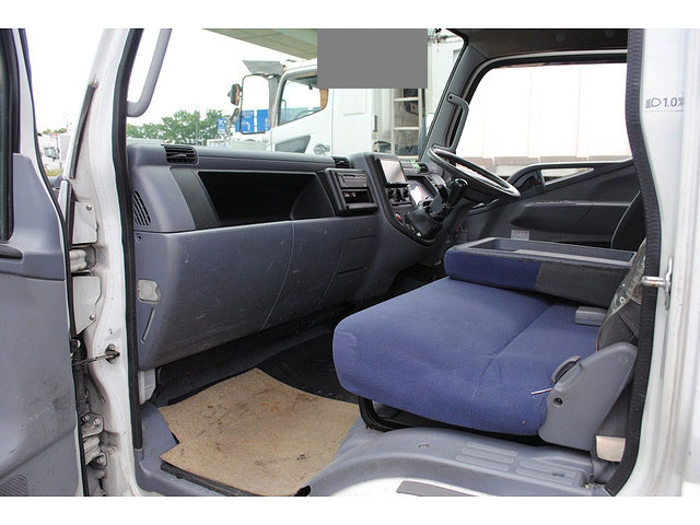 三菱ふそうキャンターセーフティローダー小型（2t・3t）[写真25]