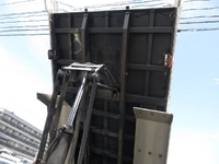 三菱ふそうスーパーグレートダンプ大型（10t）[写真11]