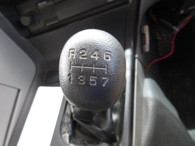 三菱ふそうスーパーグレートダンプ大型（10t）[写真22]