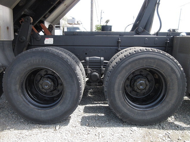 三菱ふそうスーパーグレートダンプ大型（10t）[写真08]