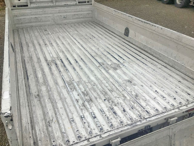 トヨタトヨエース平ボディ小型（2t・3t）[写真15]