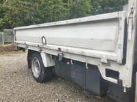 トヨタトヨエース平ボディ小型（2t・3t）[写真17]