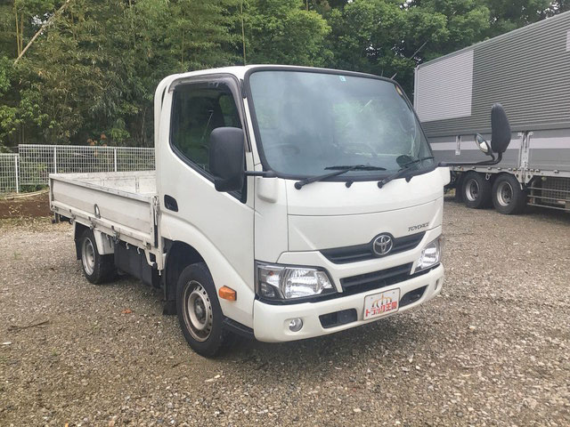 トヨタトヨエース平ボディ小型（2t・3t）[写真03]
