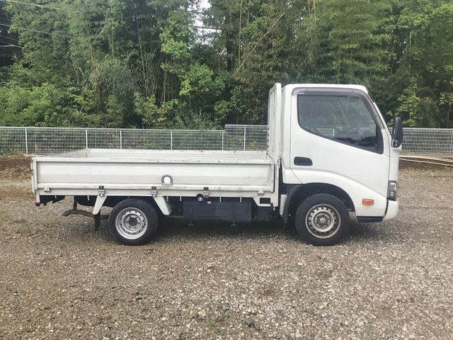 トヨタトヨエース平ボディ小型（2t・3t）[写真05]