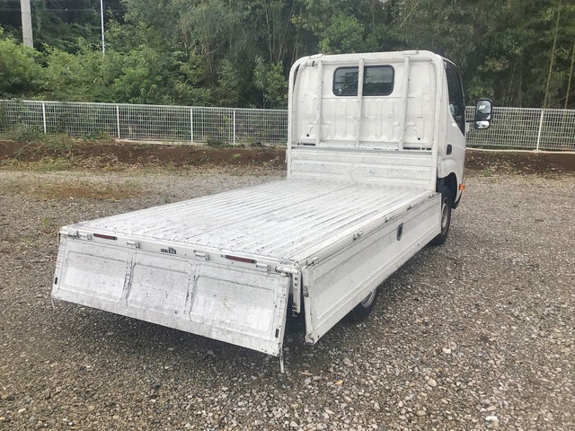 トヨタトヨエース平ボディ小型（2t・3t）[写真09]