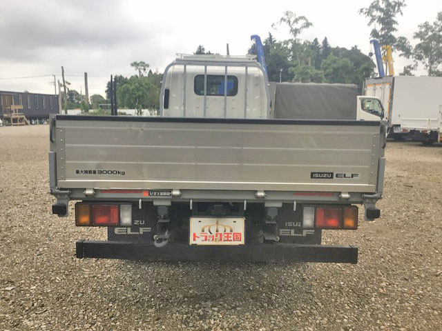 いすゞエルフアルミブロック小型（2t・3t）[写真10]