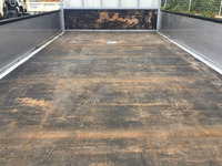 いすゞエルフアルミブロック小型（2t・3t）[写真12]