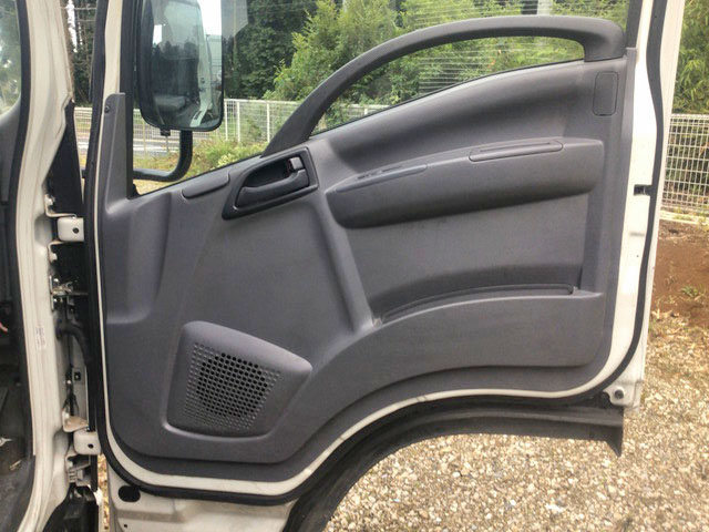 いすゞエルフアルミブロック小型（2t・3t）[写真31]