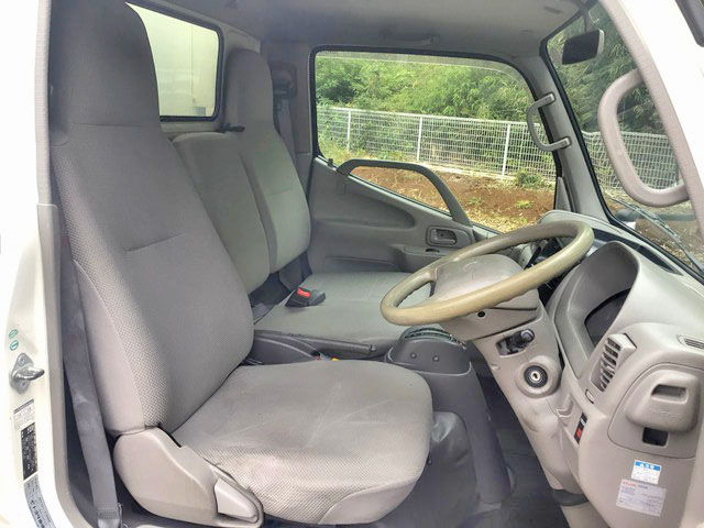 トヨタダイナ冷凍車（冷蔵車）小型（2t・3t）[写真34]