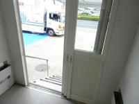 いすゞエルフ移動販売車小型（2t・3t）[写真08]