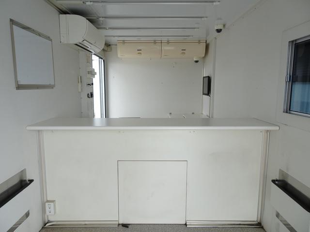 いすゞエルフ移動販売車小型（2t・3t）[写真14]