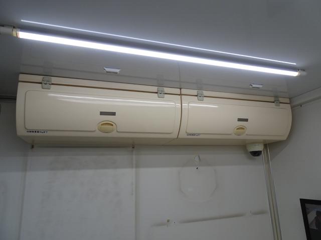 いすゞエルフ移動販売車小型（2t・3t）[写真15]