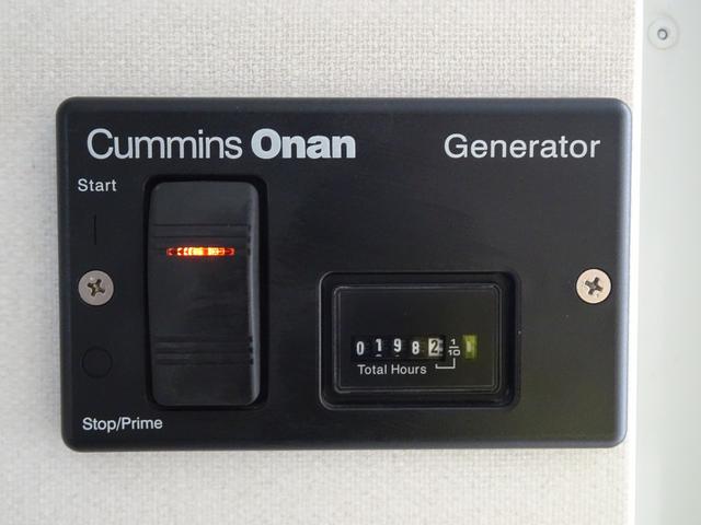 いすゞエルフ移動販売車小型（2t・3t）[写真21]