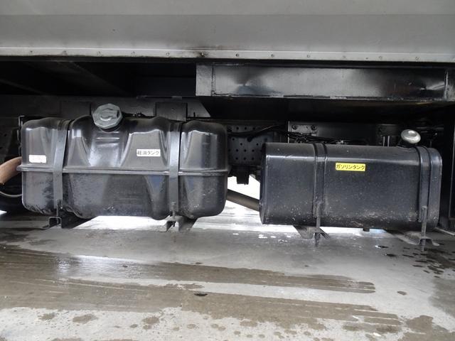 いすゞエルフ移動販売車小型（2t・3t）[写真24]