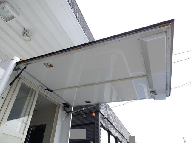 いすゞエルフ移動販売車小型（2t・3t）[写真06]