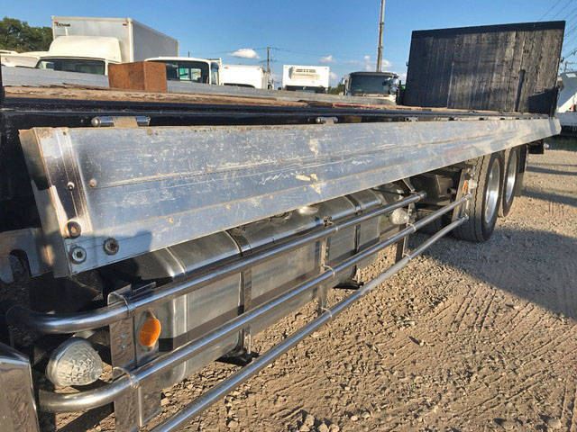 いすゞギガセーフティローダー大型（10t）[写真15]