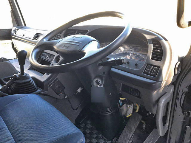 いすゞギガセーフティローダー大型（10t）[写真33]