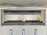 いすゞエルフ冷凍車（冷蔵車）小型（2t・3t）[写真17]