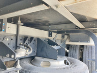 いすゞエルフ冷凍車（冷蔵車）小型（2t・3t）[写真22]