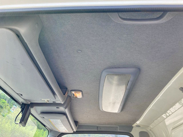 いすゞエルフ冷凍車（冷蔵車）小型（2t・3t）[写真33]