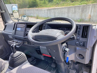 いすゞエルフ冷凍車（冷蔵車）小型（2t・3t）[写真35]