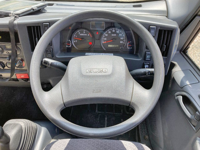 いすゞエルフ冷凍車（冷蔵車）小型（2t・3t）[写真36]