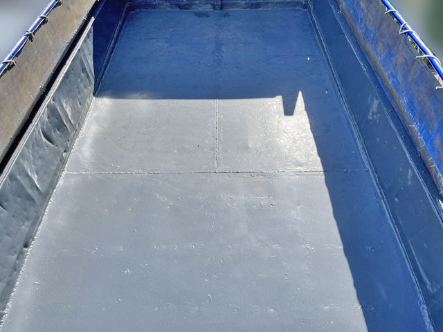 三菱ふそうファイターアームロール中型（4t）[写真14]