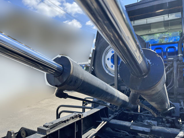 三菱ふそうファイターアームロール中型（4t）[写真23]