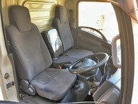 いすゞエルフ冷凍車（冷蔵車）小型（2t・3t）[写真29]