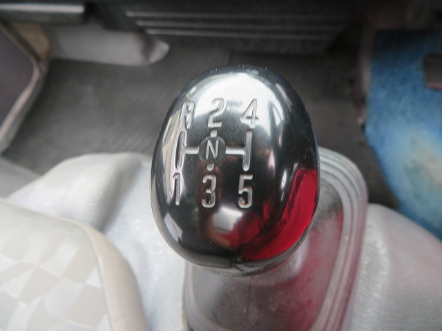 日産アトラスパッカー車（塵芥車）小型（2t・3t）[写真15]