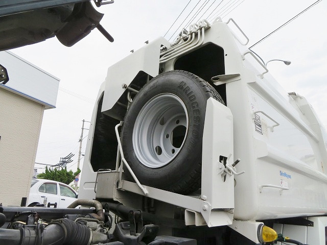 日産アトラスパッカー車（塵芥車）小型（2t・3t）[写真24]