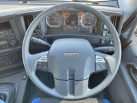 いすゞギガアルミウイング大型（10t）[写真36]