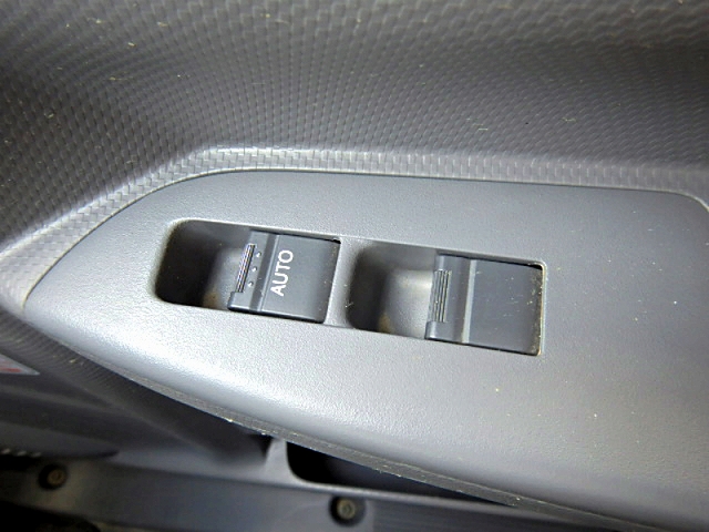 いすゞエルフクレーン4段小型（2t・3t）[写真15]