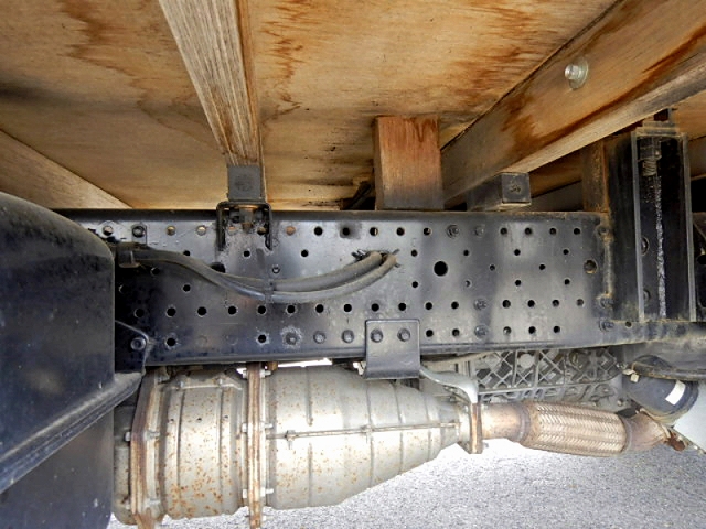 いすゞエルフクレーン4段小型（2t・3t）[写真19]