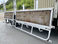 日野デュトロ平ボディ小型（2t・3t）[写真12]