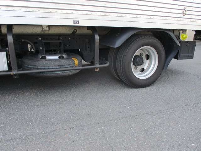 日野デュトロアルミバン小型（2t・3t）[写真09]