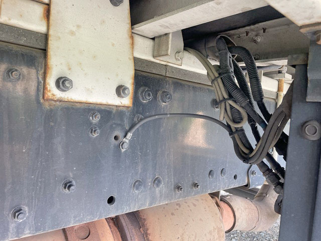 三菱ふそうスーパーグレートアルミウイング大型（10t）[写真22]