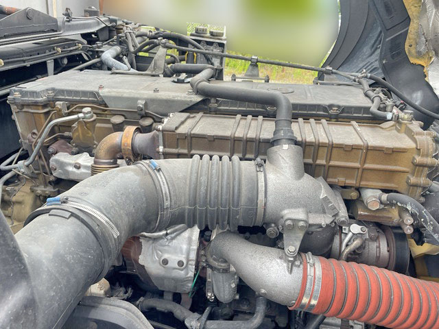 三菱ふそうスーパーグレートアルミウイング大型（10t）[写真25]