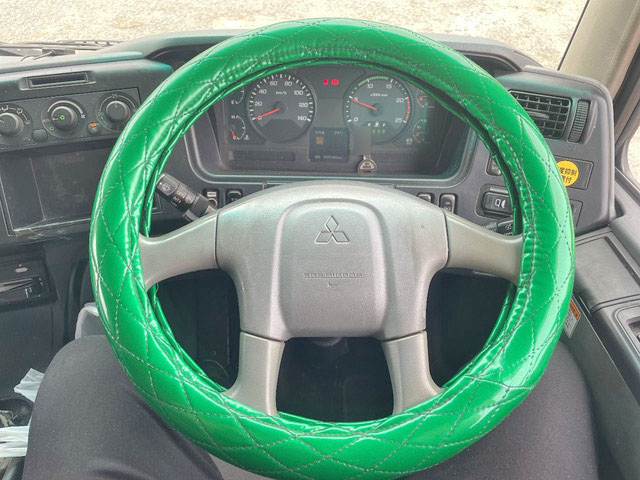 三菱ふそうスーパーグレートアルミウイング大型（10t）[写真35]