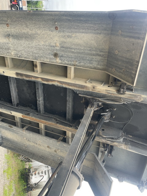 日野プロフィアダンプ大型（10t）[写真14]