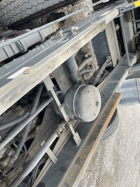 日野プロフィアダンプ大型（10t）[写真16]