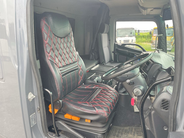 日野プロフィアダンプ大型（10t）[写真32]